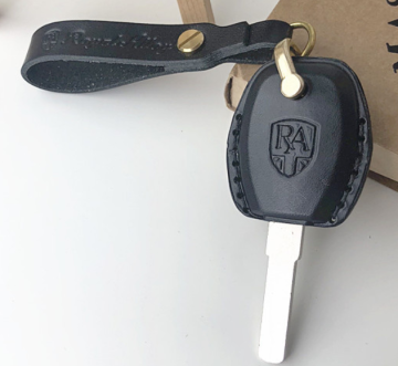 Coprichiave in pelle Royal Alloy con portachiavi